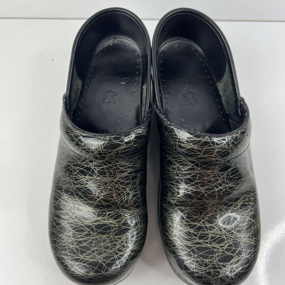 Dansko Patent Black With Silver Swirl Slip On Clogs Size 6.5 - Picture 5 of 6